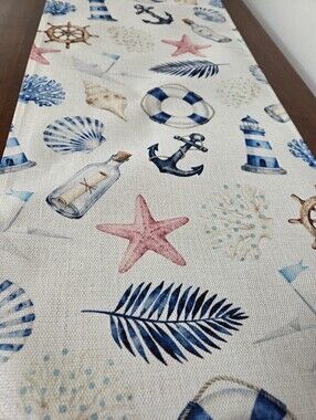 DELIGHTFUL NAUTICAL TABLE RUNNER